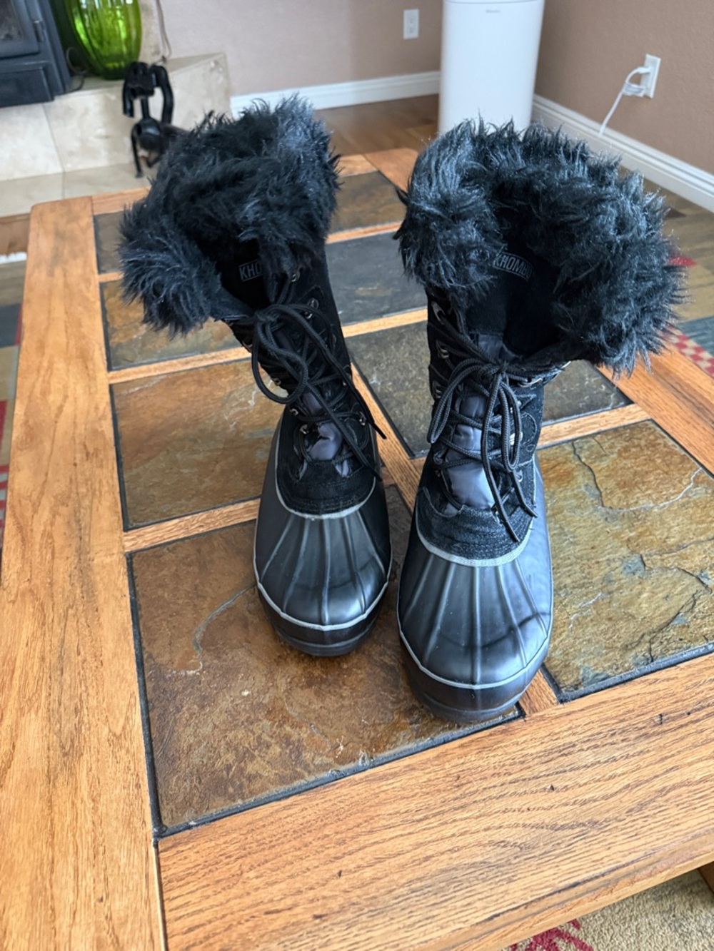 Khombu Black Faux-Fur Trim Winter Duck Boots